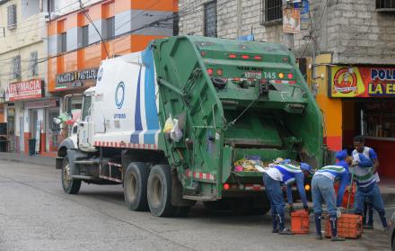 Seis Toneladas De Basura Son Recogidas En El Sur De Guayaquil