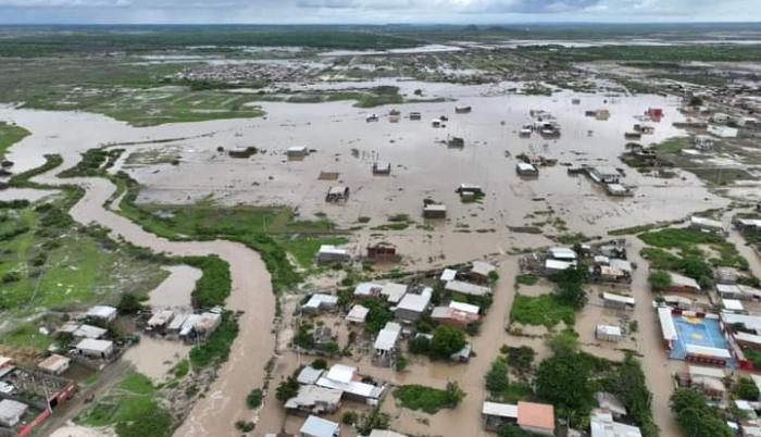 Playas Familias De Barrios Fueron Evacuadas