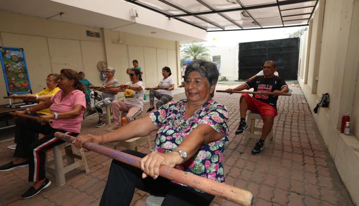 En Guayaquil Hay Opciones Gratuitas Para Que Los Jubilados Sigan Activos