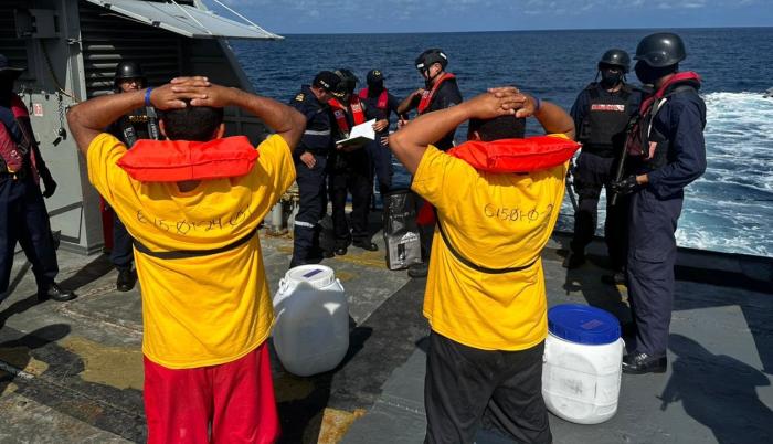 Islas Galápagos Capturan una lancha cargada con dos toneladas de cocaína