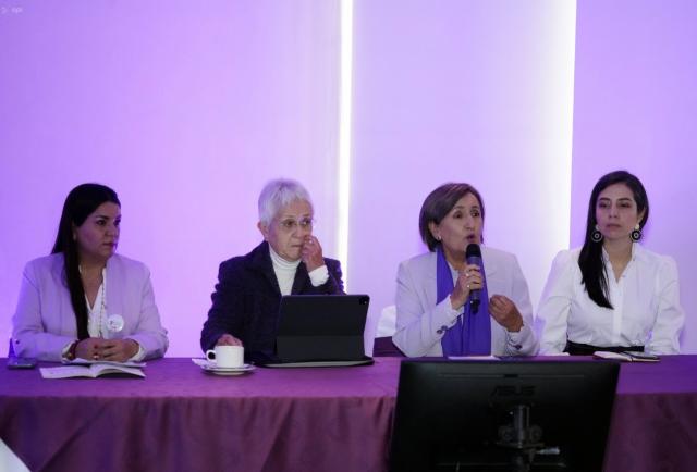 Colectivos de mujeres buscan la reducción de la violencia política en