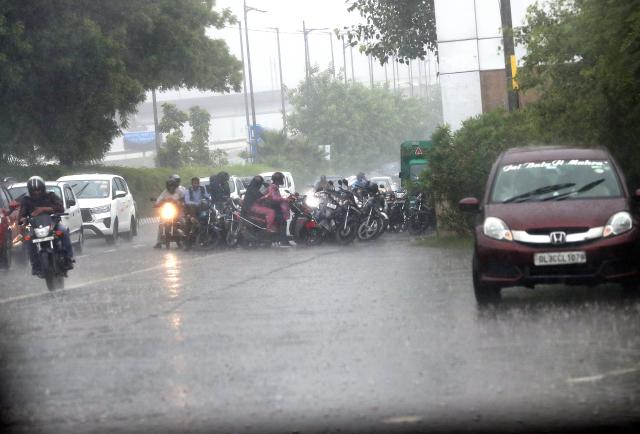 Incesantes Lluvias Dejan Al Menos 14 Muertos En La India