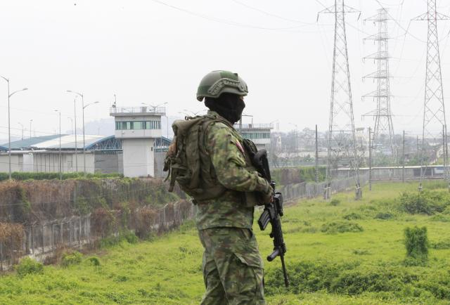 M S De Detenidos En Los Primeros D As Del Conflicto Armado