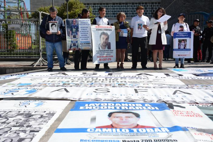 FAMILIARES DE DESAPARecidos