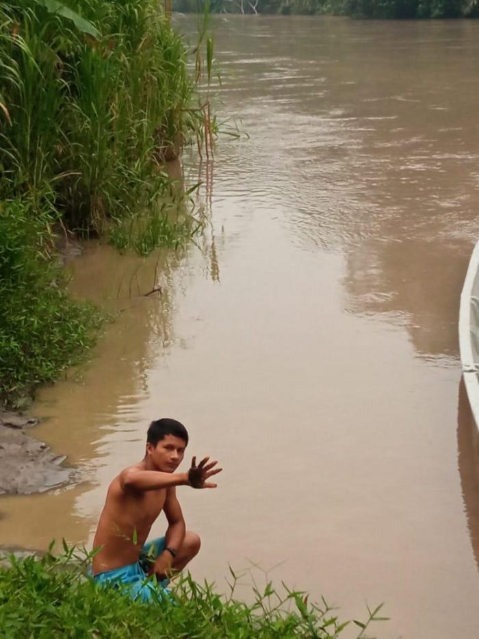 Petróleo en las orillas del Río Napo
