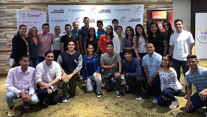Charlas en las oficinas del Comité Olímpico Ecuatoriano