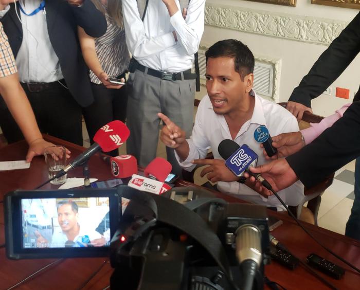 CARLOS MEDINA