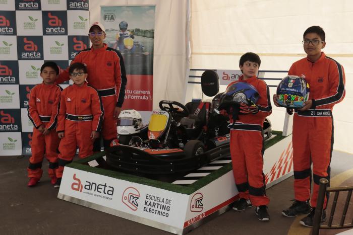 Escuela de karting eléctrico - alumnos