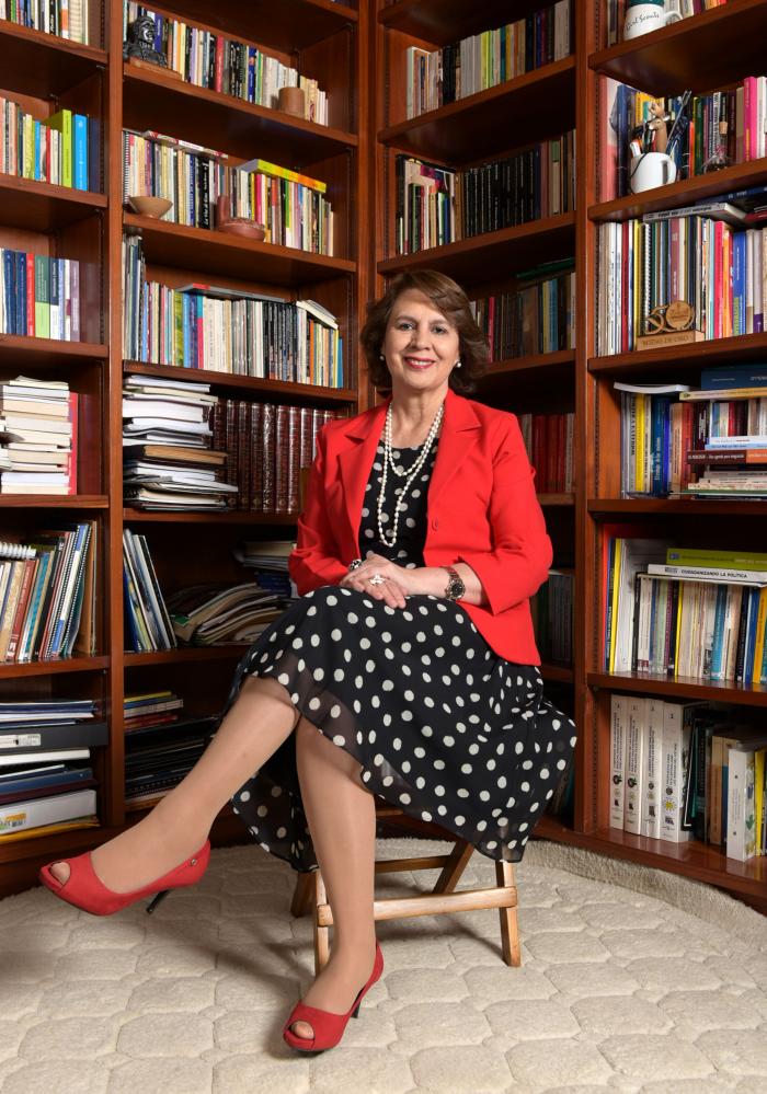 ROSALIA ARTEAGA (30914106)