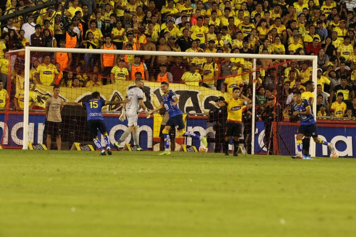 Noche Amarilla