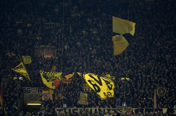 Dortmund's supporters (31044058)