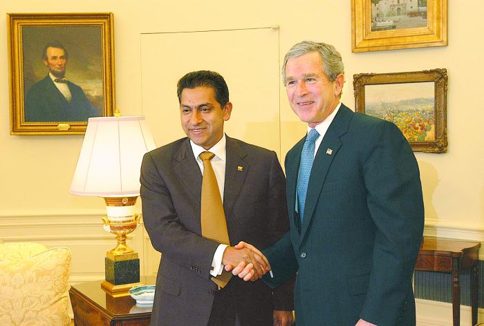 lucio y george bush.jpg