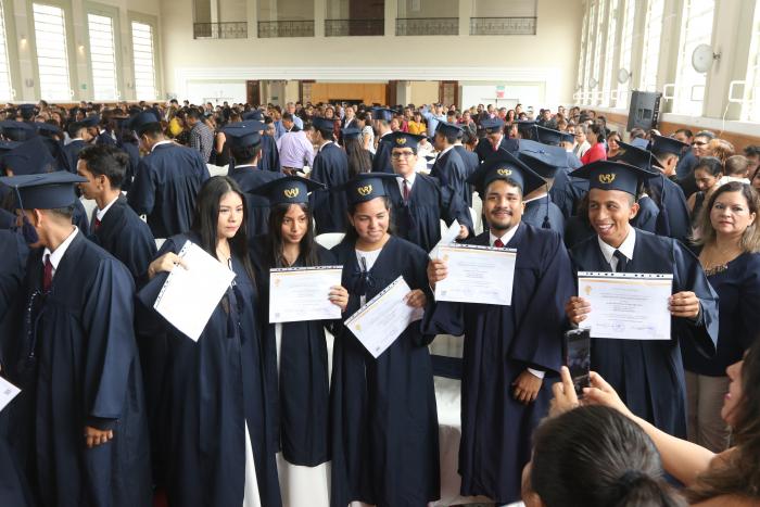 Graduación Vicente Rocafuerte