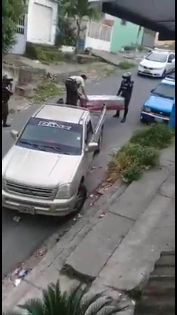 CADAVERES POLICIA