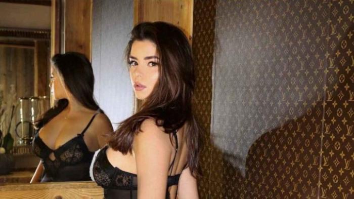 Demi-Rose--678x381