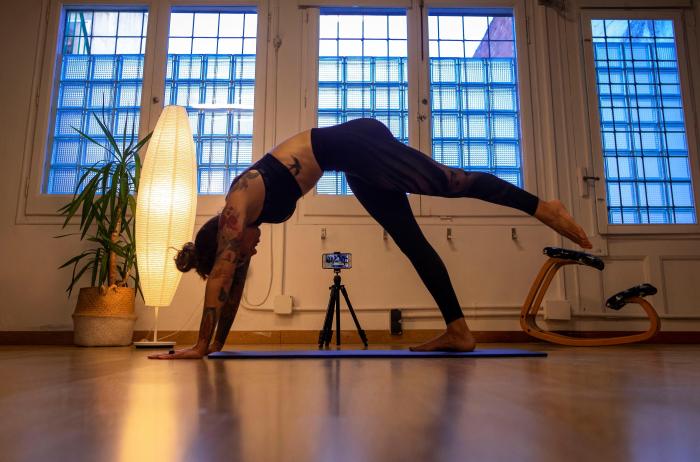 Clases de pilates en vídeo aislamiento