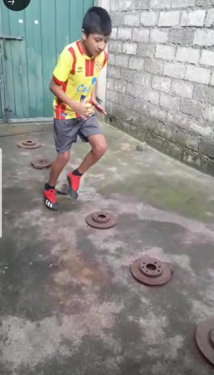 Aucas-entrenamiento-casa