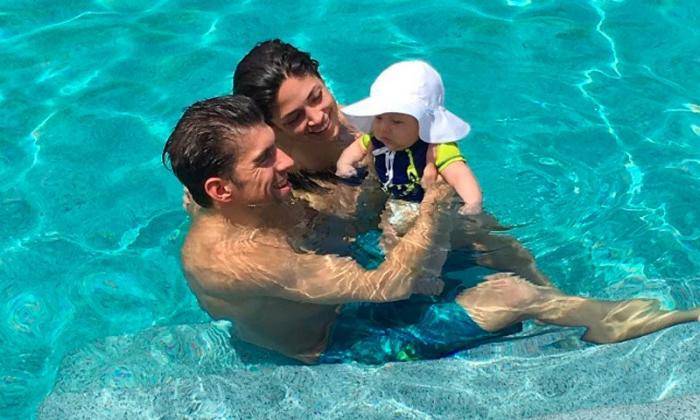 familia-Michael-Phelps-piscina
