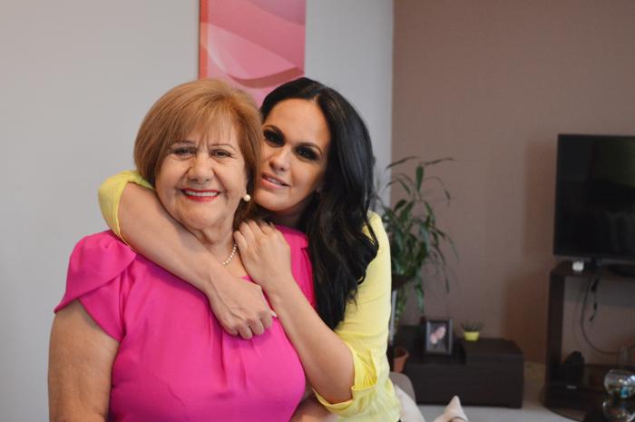 Pamela Palacios y Bertha Ponce