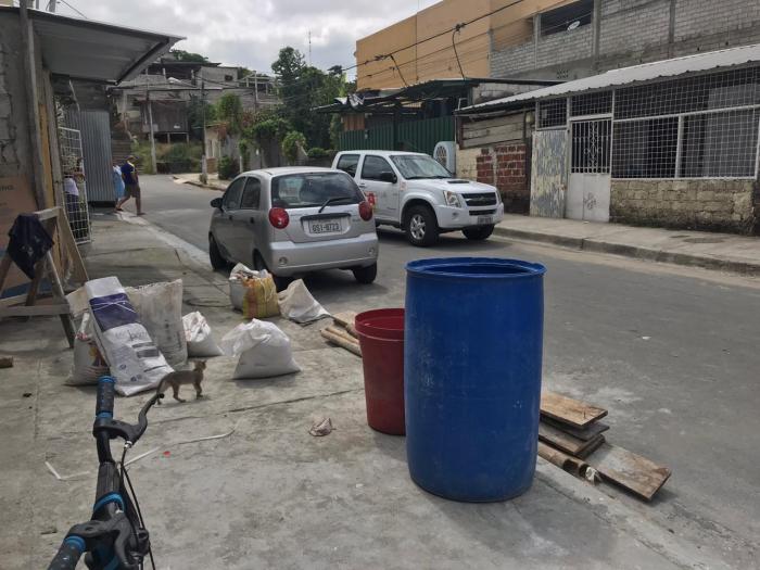 sin agua en Los Vergeles