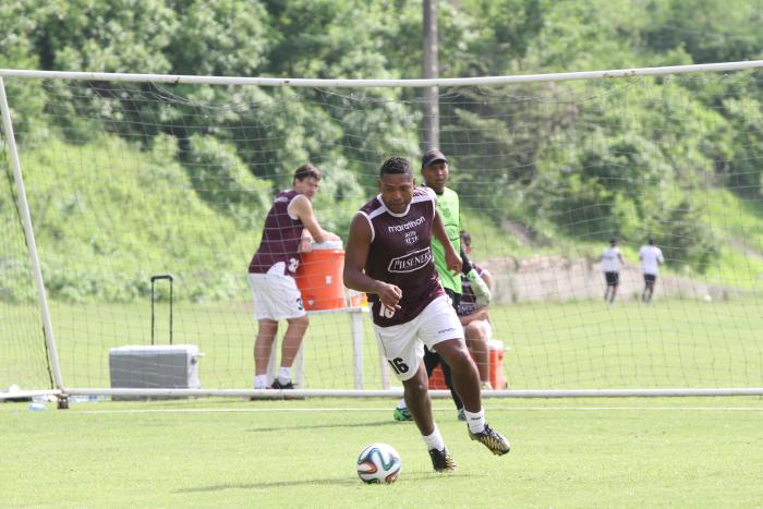 luis caicedo3