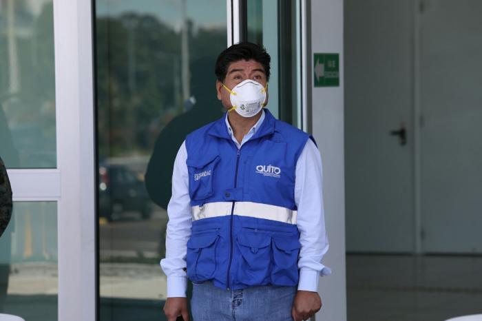 Jorge Yunda, en la inauguración del Centro de Atención Temporal para Pacientes Covid 19, el 15 de mayo de 2020.
