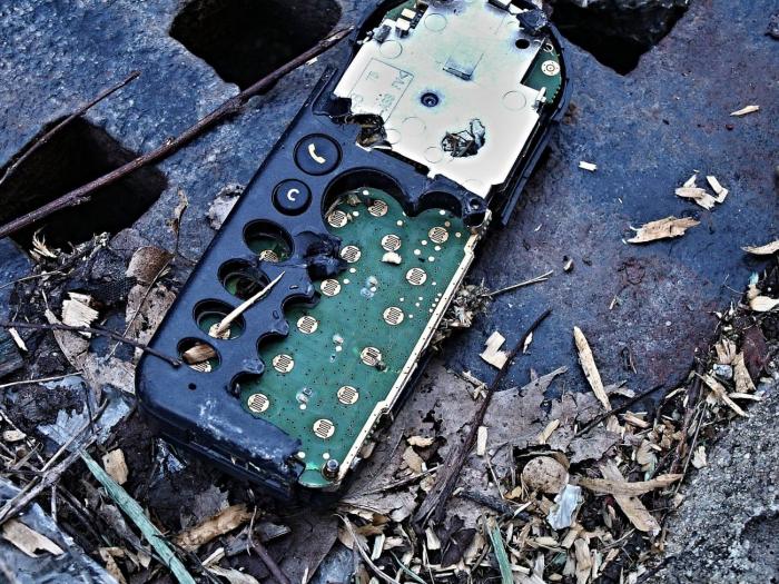desperdicio-tecnologico-celular