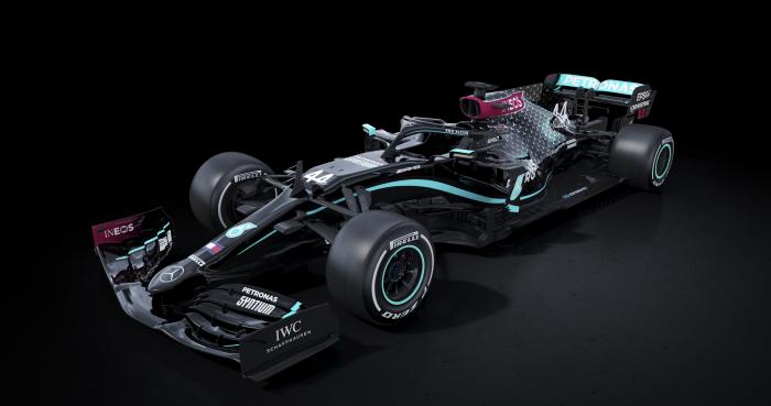 Mercedes-F1-auto-racismo-discriminación-Lewis-Hamilton