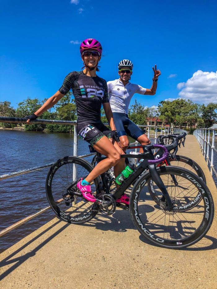 Elizabeth-Bravo-Australia-triatlón-regreso-préstamos-coronavirus