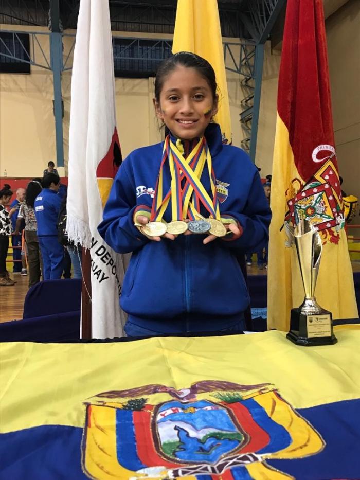 May-menendez-microtenis-deporte