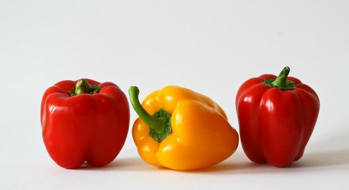 Pimiento, vegetal básico en la cocina.