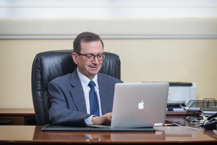 Santiago Acosta_UTPL_Rector_2020
