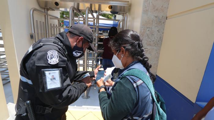Vigilan personas