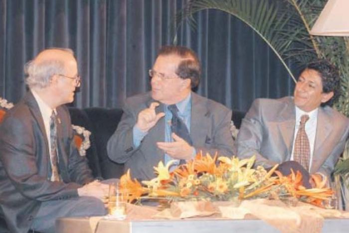 Quino visita guayaquil 2003