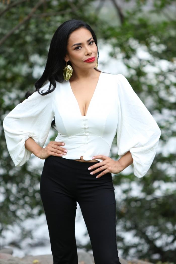 Jeannine Cruz