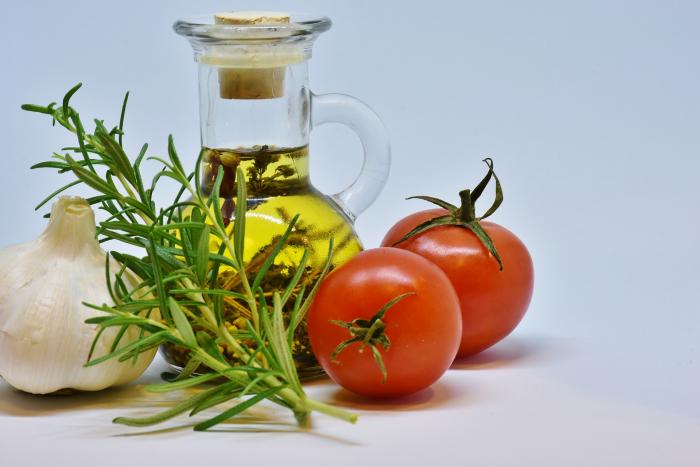 El aceite de oliva es una grasa buena