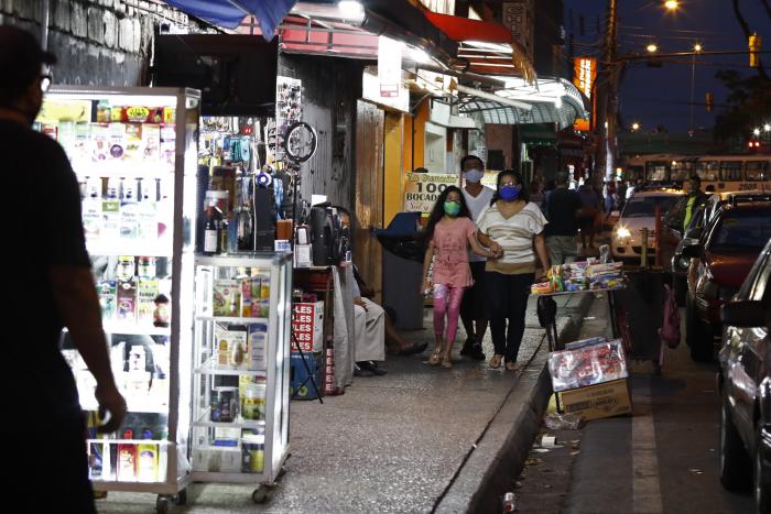 Comerciantes en aceras