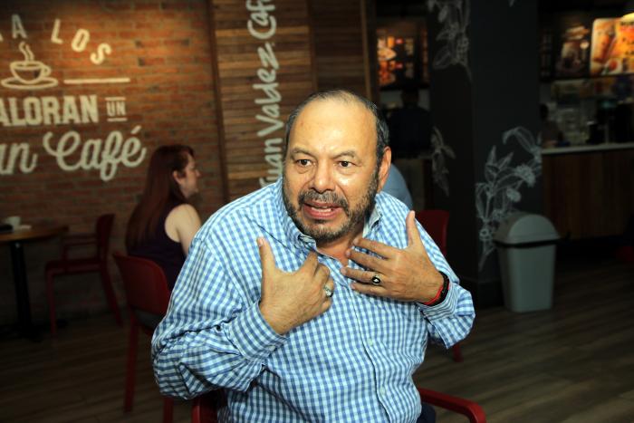 Carlos Armanza.