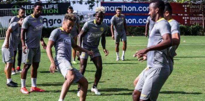 Barcelona entrenamiento Ecuador