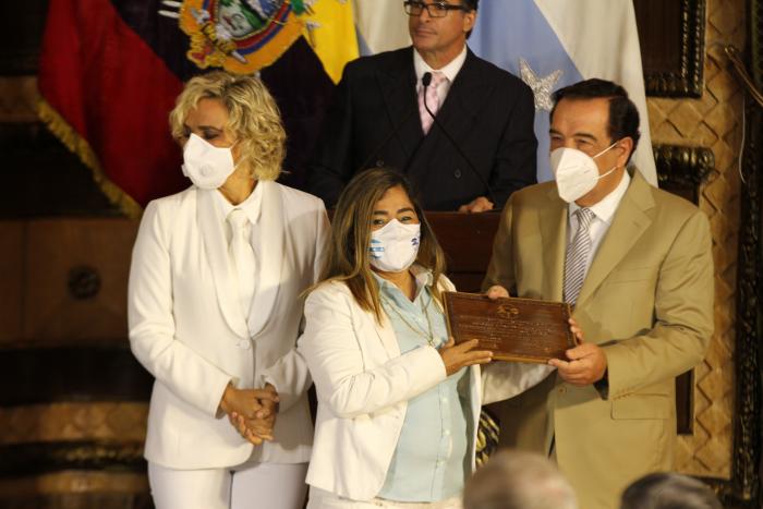 Placas al Vicente Rocafuerte