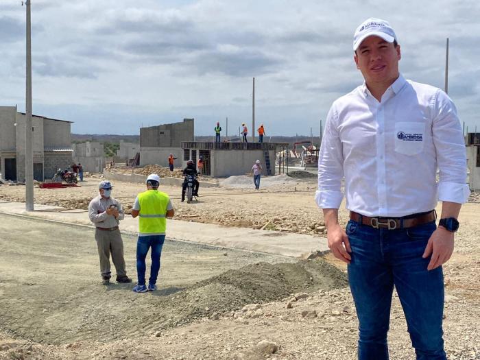 Stéfano Ferreti, en el proyecto habitacional Villa Geranio.