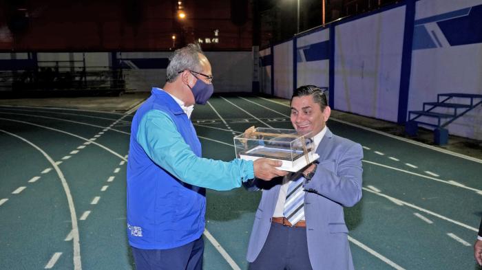 Pista-sintetica-atletismo