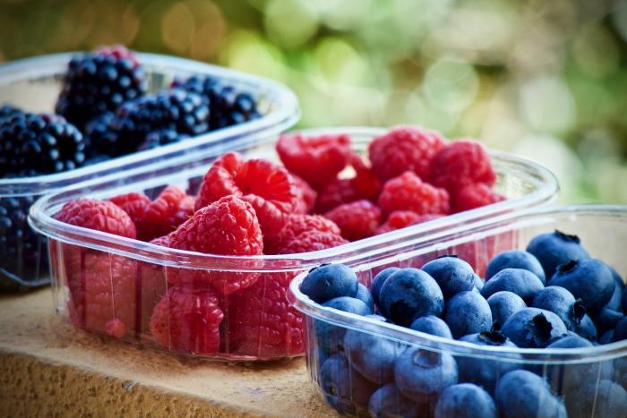 Moras y arándanos