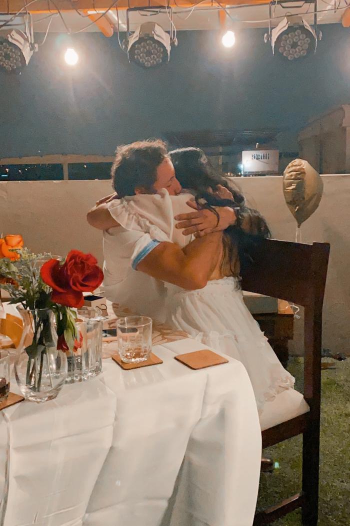 AU-D con su novia Gisella Flores