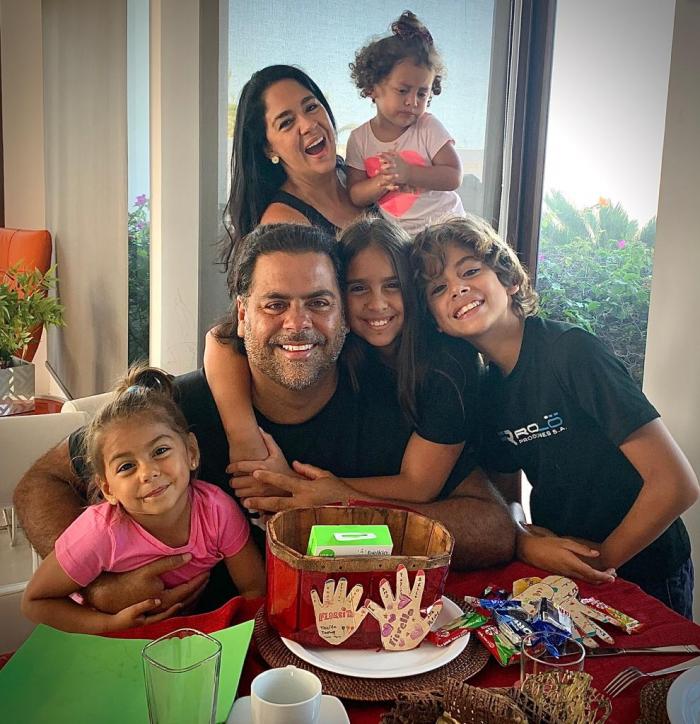 Flor María Palomeque y su familia.