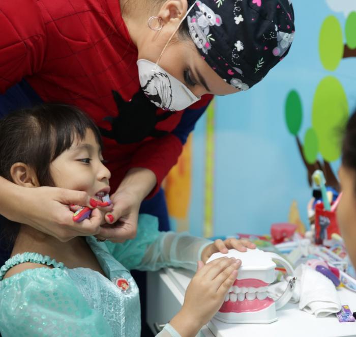 Doctora Yuliana Gutiérrez, odontopediatra