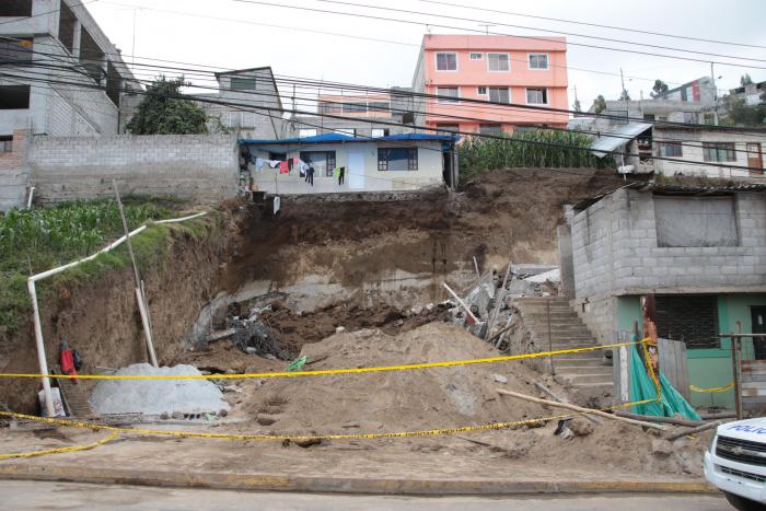Imagen 09 BYRON CASTILLO - CAIDA MURO 1HL