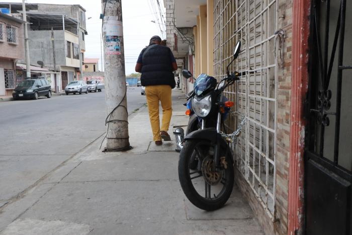 inseguridad (33057975)