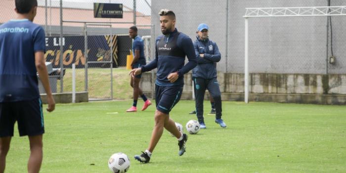 CHRISTIAN-NOBOA-ENTRENAMIENTO-SELECCIÓN
