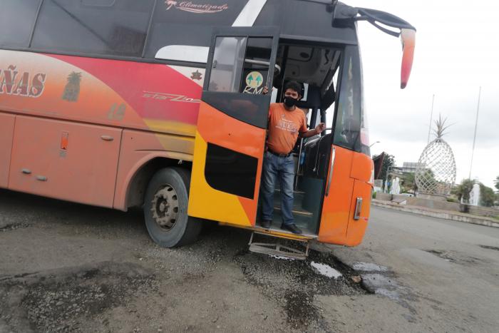 huecos en calles de Mi(33153558)
